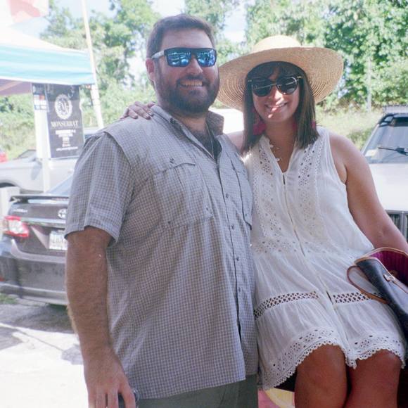 Meet your Posher, Fabiola - Picture 1 of 1